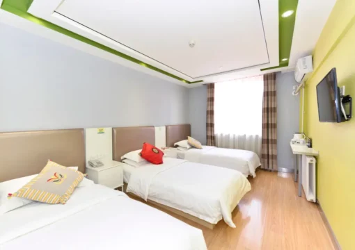 Family Room (free Coffee And Snacks)