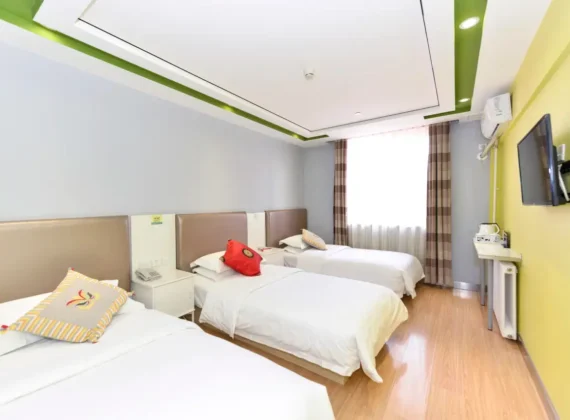 Family Room (free Coffee And Snacks)